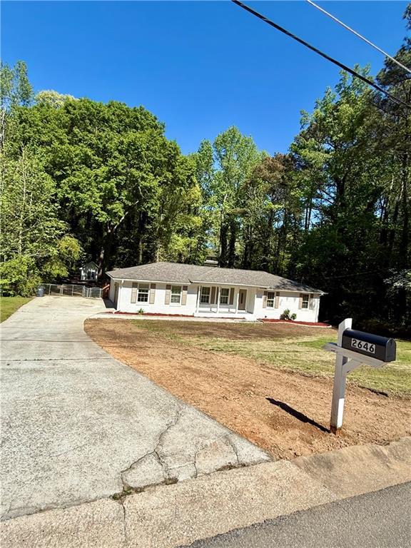 2646 Pamela Dr., Snellville, GA 30078