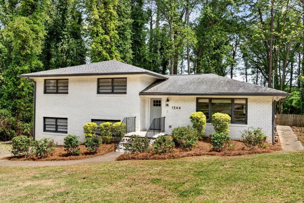 1344 Midlawn Dr., Decatur, GA 30032