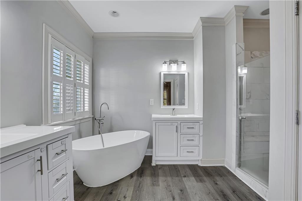 225 Carlyle Park Dr., Atlanta, GA 30307