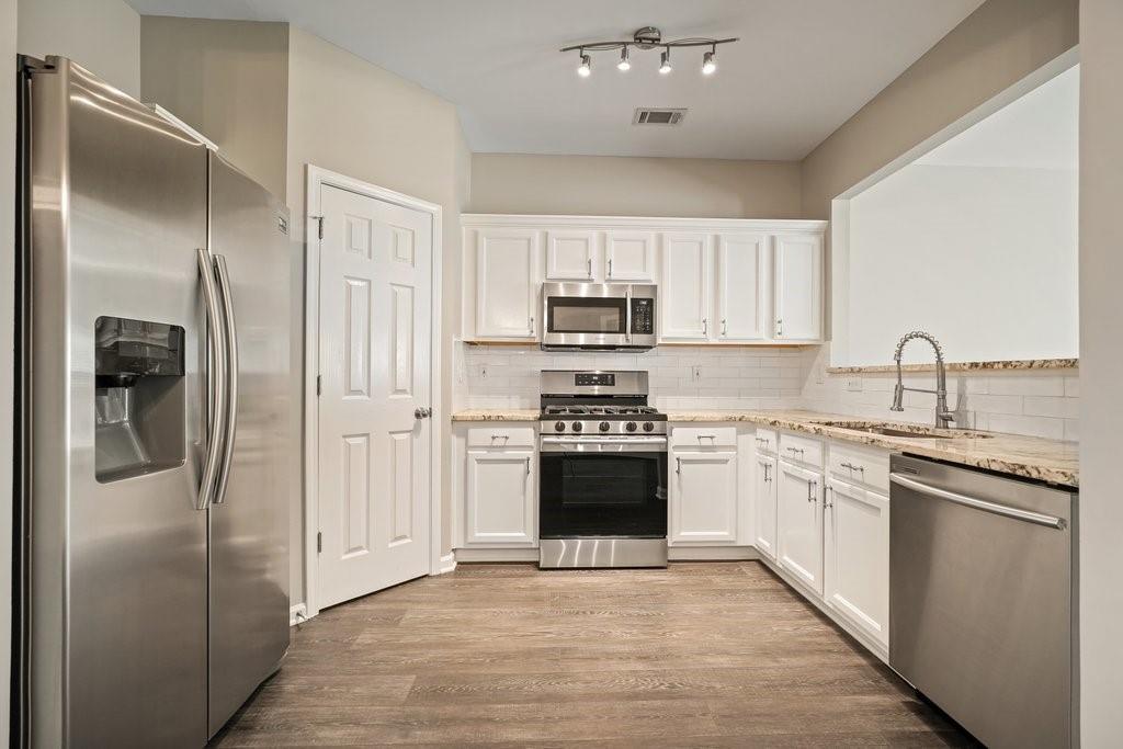 2045 Lake Shore Overlook, Kennesaw, GA 30152