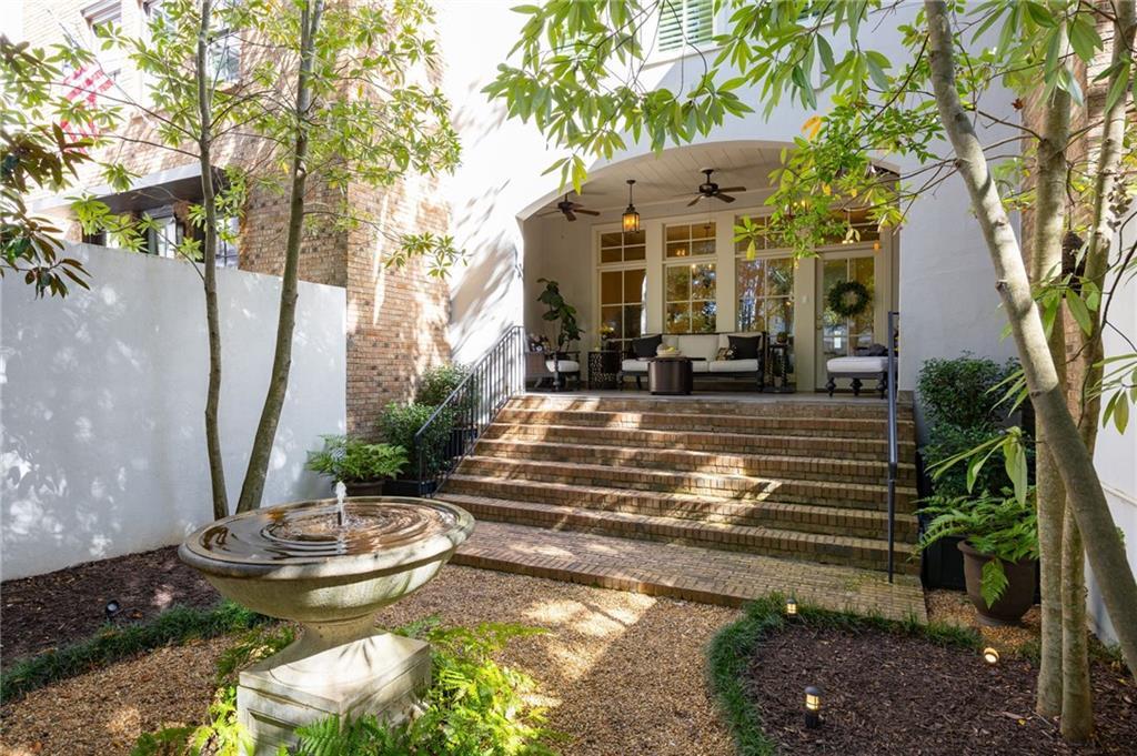 125 Hubbard Rd., Woodstock, GA 30188