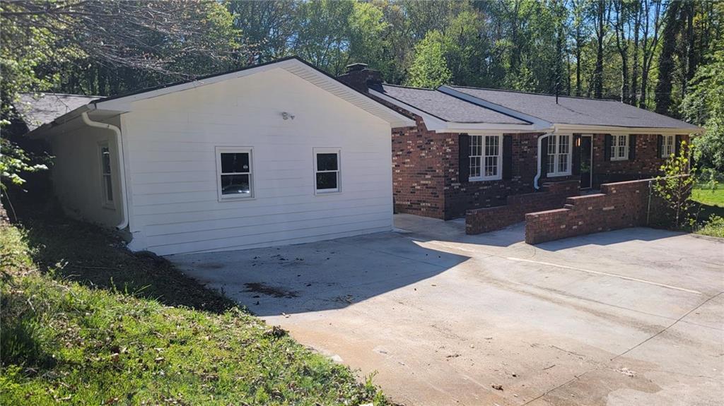 5686 Woodland Dr., Acworth, GA 30102