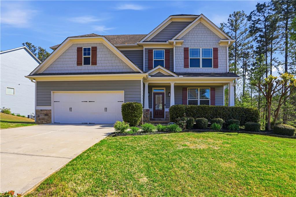 296 Riverwalk Manor Dr., Dallas, GA 30132