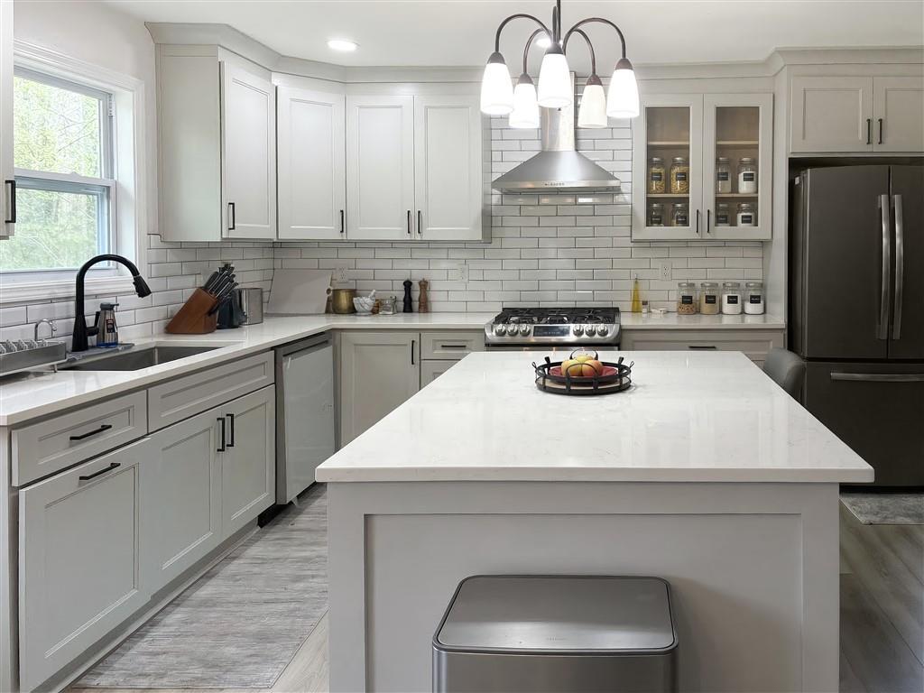 2448 Hillboro Cir., Marietta, GA 30064