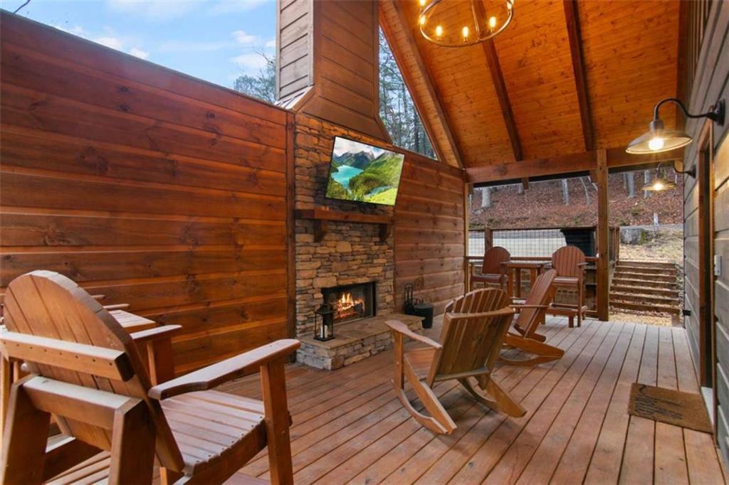 60 Cherokee Tr., Ellijay, GA 30540