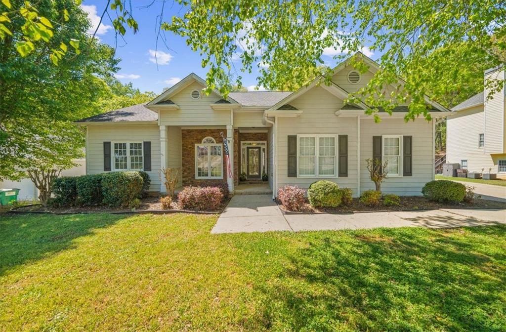 720 Walnut Ln., Woodstock, GA 30188