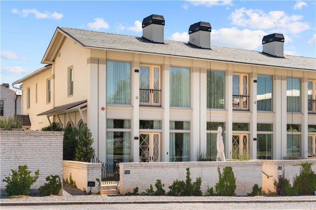 550 Heatherden Ave., Fayetteville, GA 30214