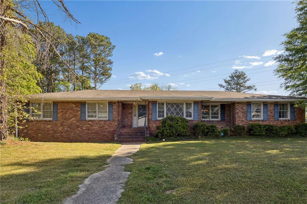 6852 Wendy Jean Dr., Morrow, GA 30260