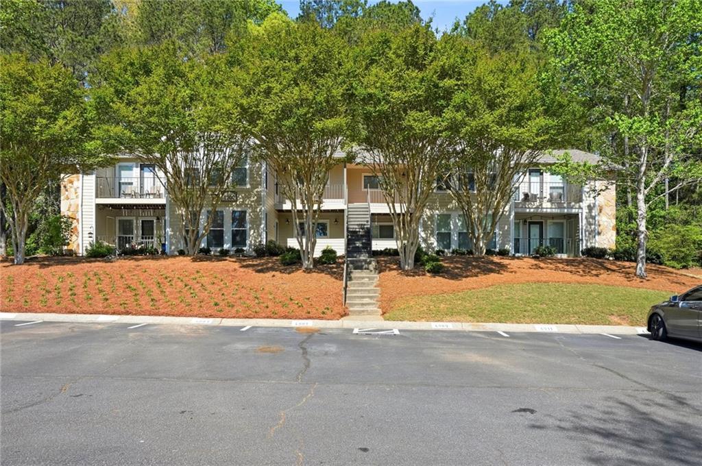 4013 Lake Pointe Cir., Roswell, GA 30075