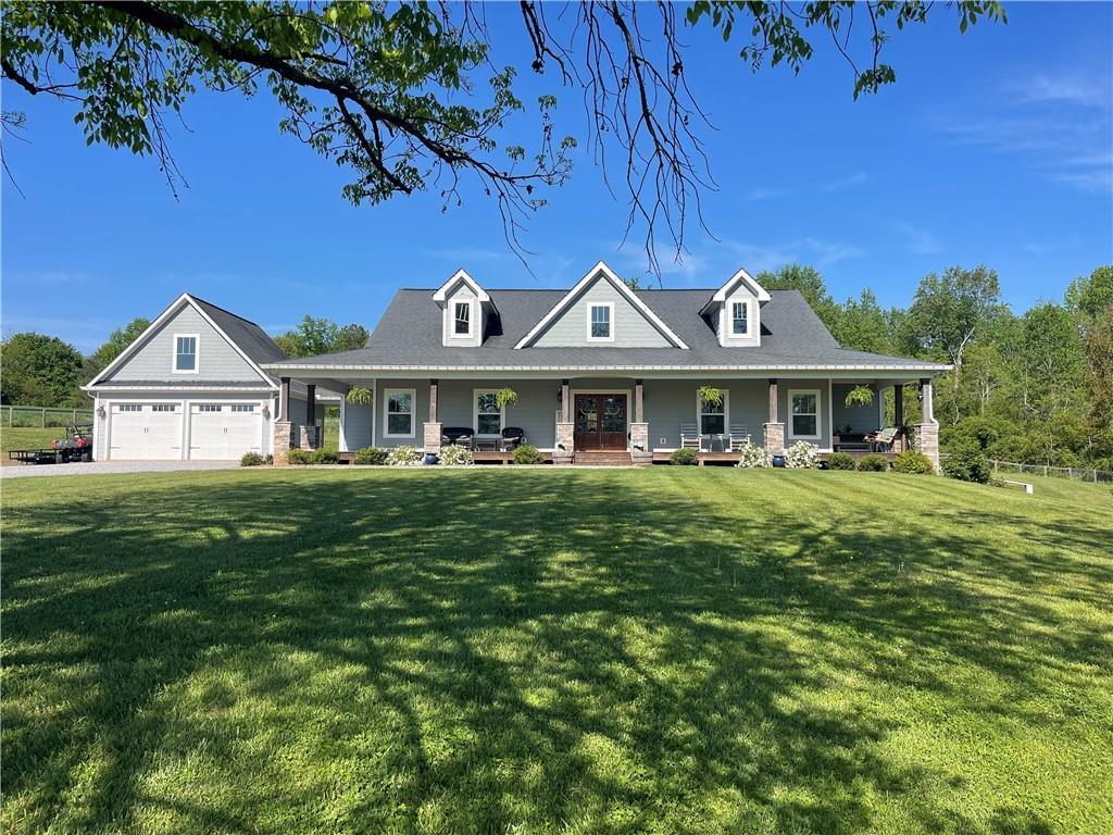 6920 Holly Springs Rd., Clermont, GA 30527