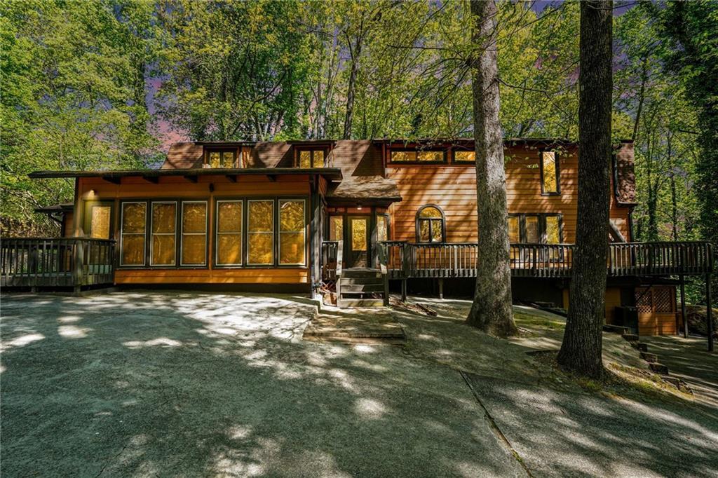 2530 Rockbridge Rd., Conyers, GA 30012