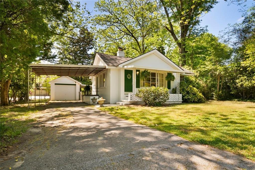 2218 East St., Covington, GA 30014