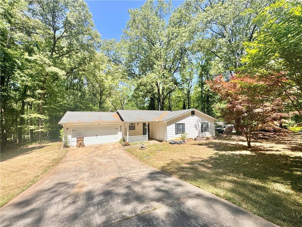 159 Longview Rd., Stockbridge, GA 30281