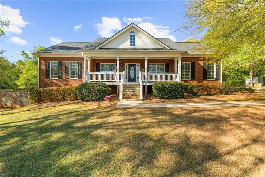 144 Manor Pl., Commerce, GA 30530