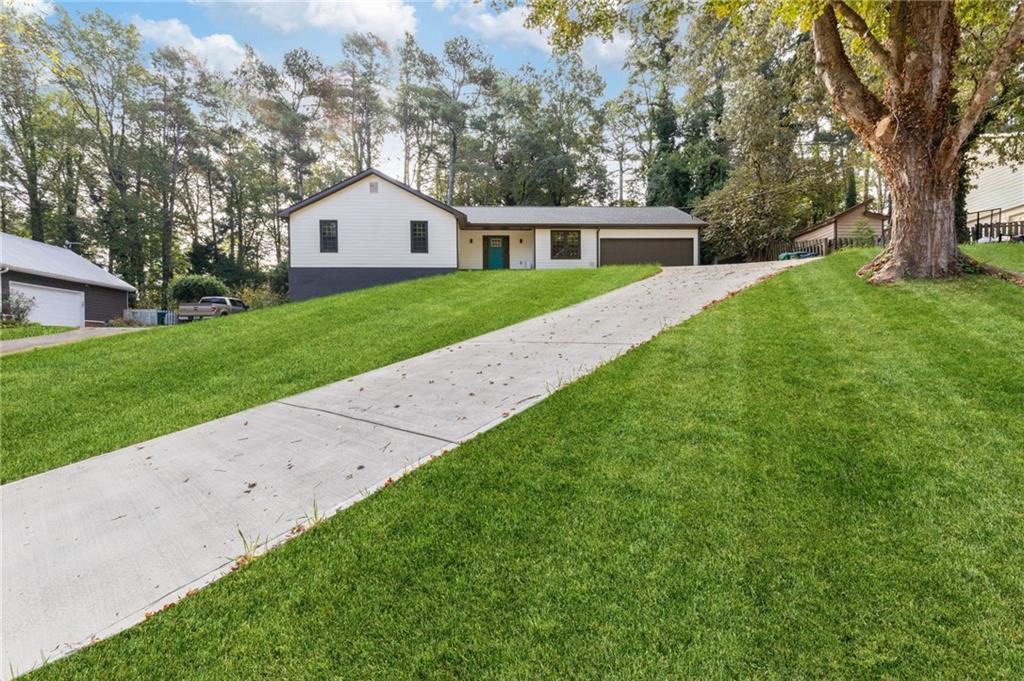 3846 Teresa Ter., Lilburn, GA 30047