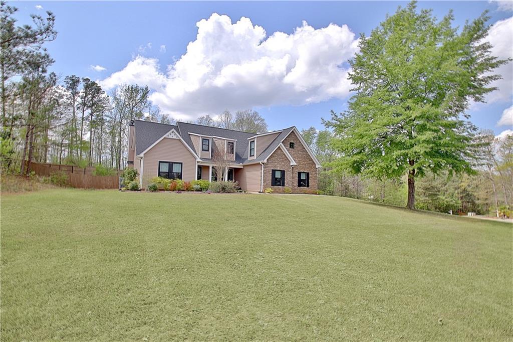 12 Smokey Ridge Ct., Newnan, GA 30263