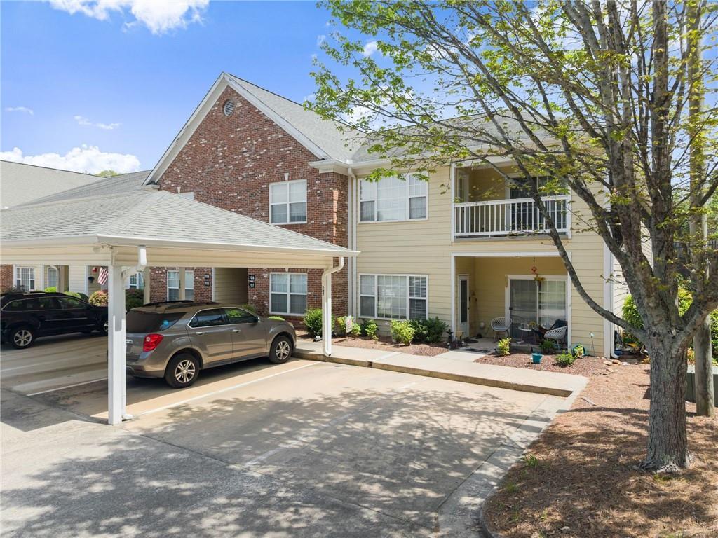 1015 Holly Dr. #708, Gainesville, GA 30501