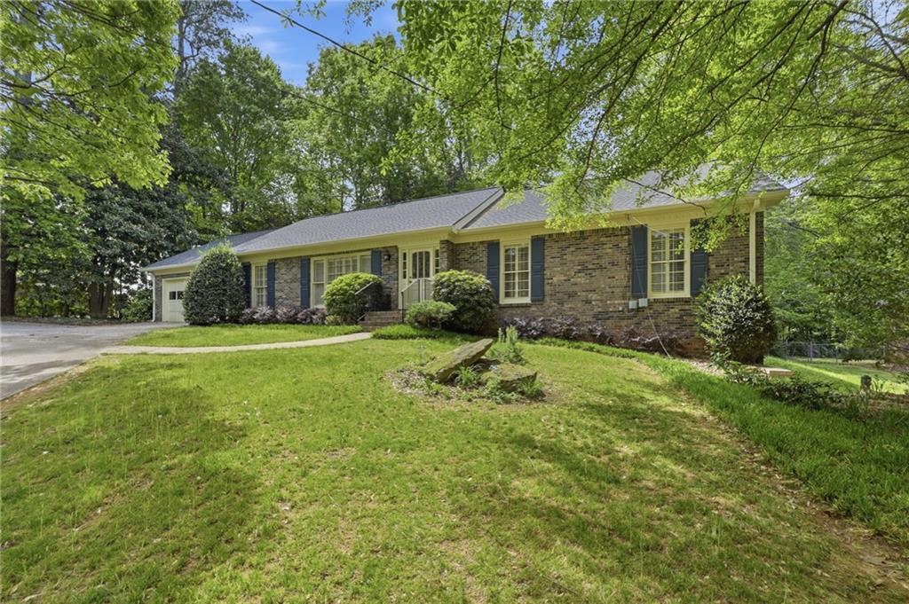 3741 Midvale Rd., Tucker, GA 30084