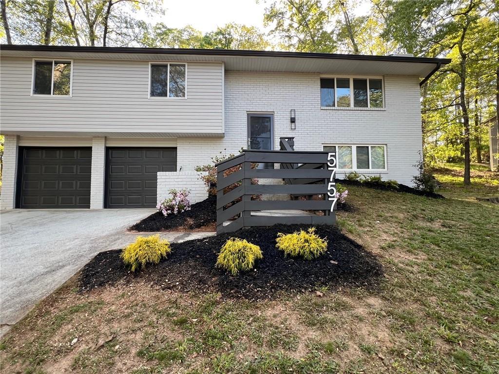 5757 Fieldstone Dr., Lithonia, GA 30038
