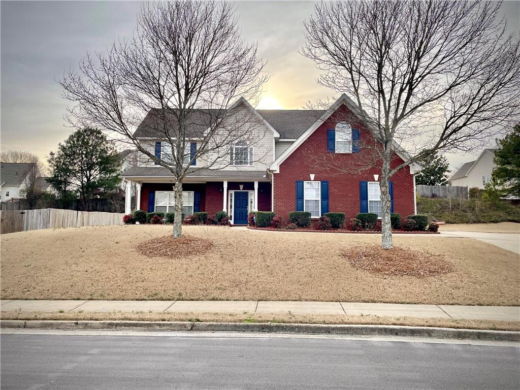 1098 Fountain Lakes Ct., Lawrenceville, GA 30043