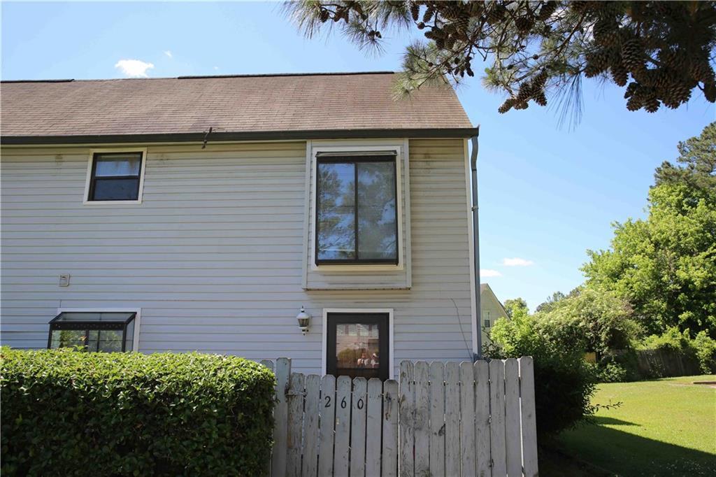 260 Country Club Dr., Jonesboro, GA 30238