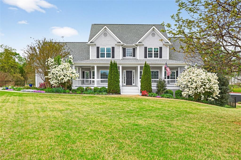 81 Emma Cir., Hoschton, GA 30548