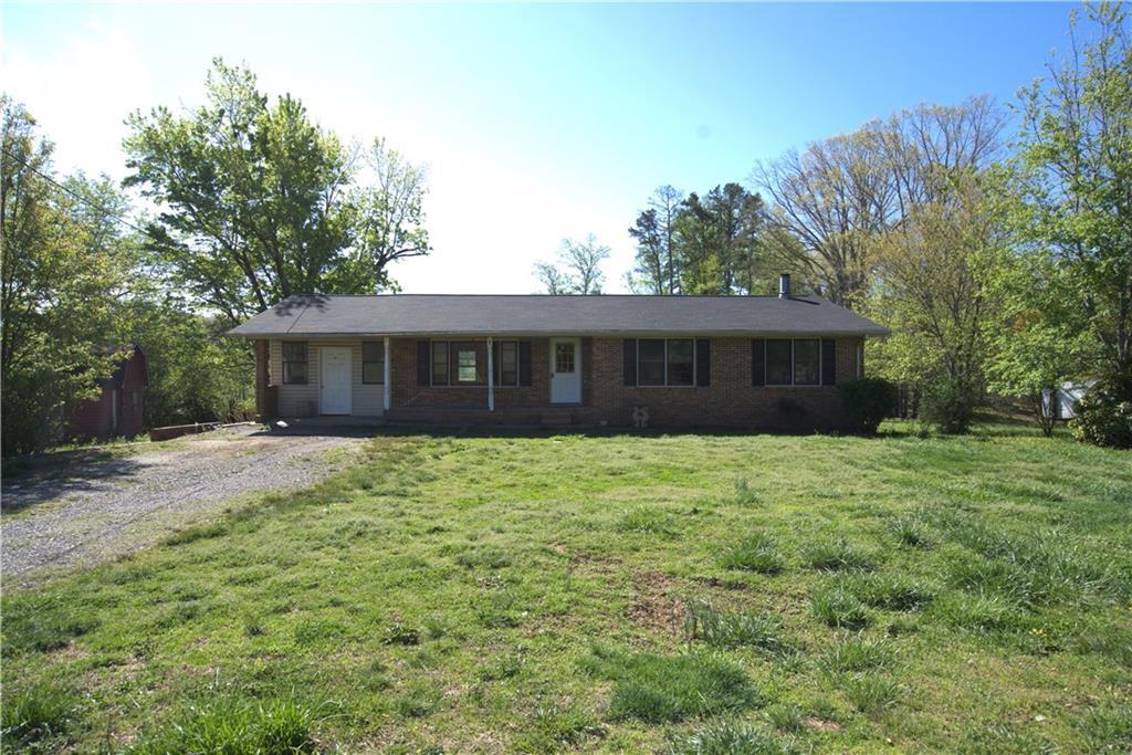 337 Dockery Rd., Dahlonega, GA 30533