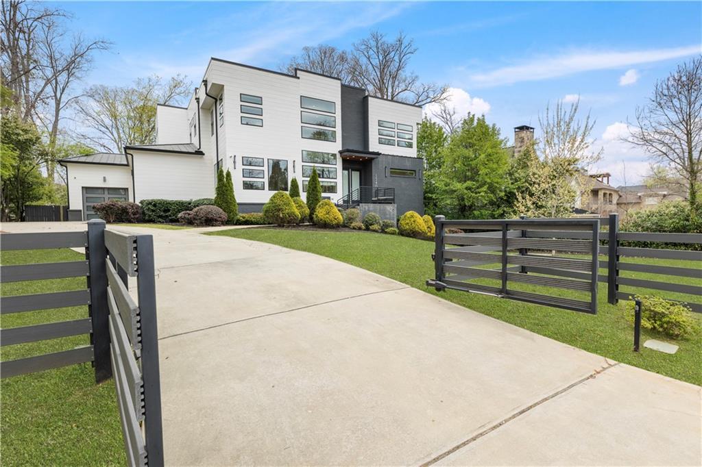 1546 Windsor Pkwy., Brookhaven, GA 30319