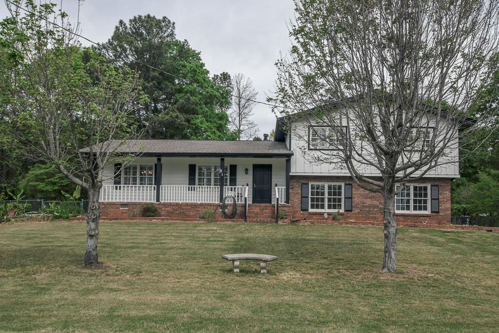 4439 N Shore Ln., Norcross, GA 30093