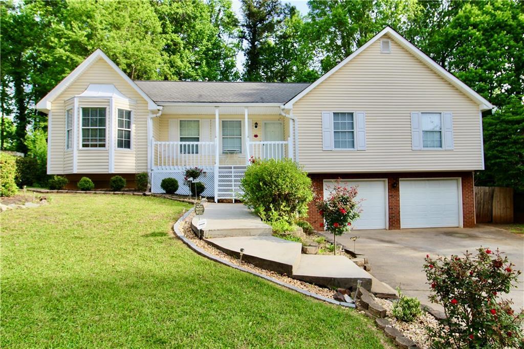 1125 Kennesaw Springs Dr., Kennesaw, GA 30144