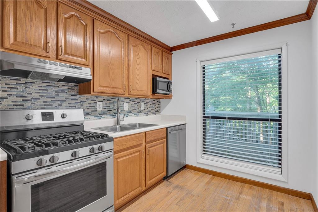 1203 Wynnes Ridge Cir., Marietta, GA 30067