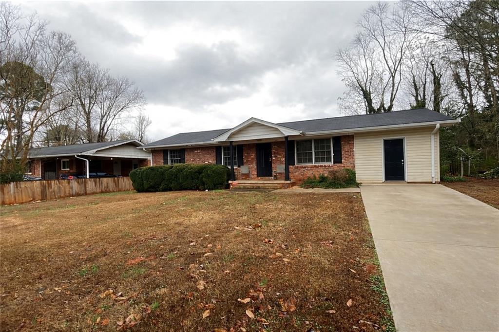 3665 Brookcrest Cir., Decatur, GA 30032