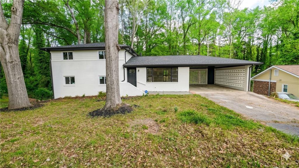 3211 Thrasher Cir., Decatur, GA 30032