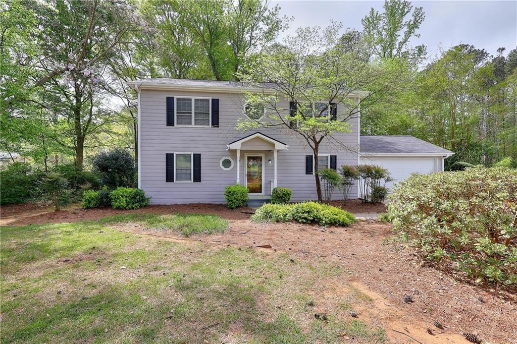 1124 Ironwood Dr., Grayson, GA 30017