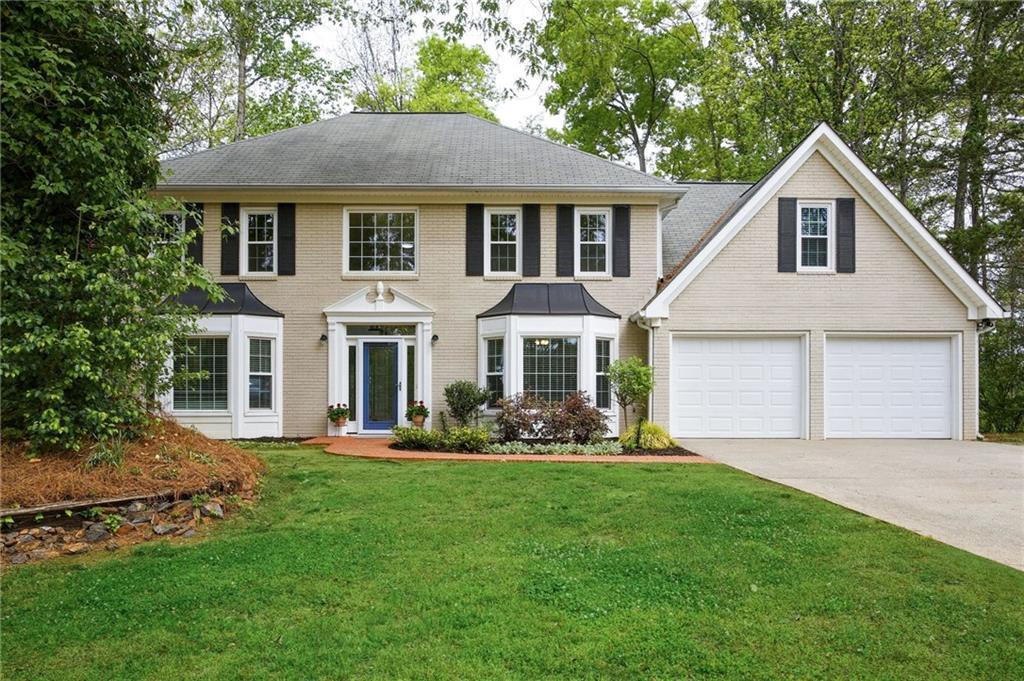 5014 Willow Creek Dr., Woodstock, GA 30188