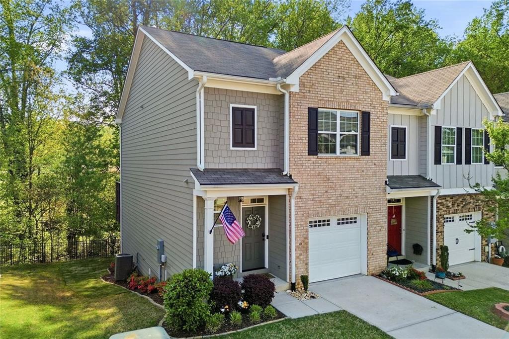 1528 Bluff Valley Cir., Gainesville, GA 30504