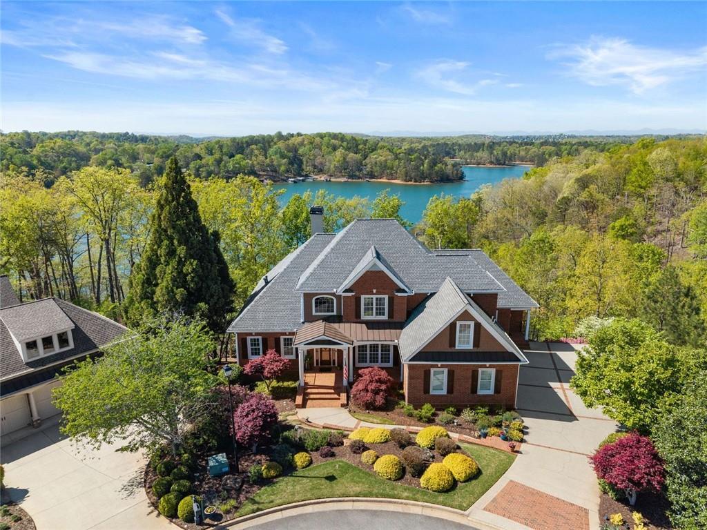 3738 Wavespray, Gainesville, GA 30506