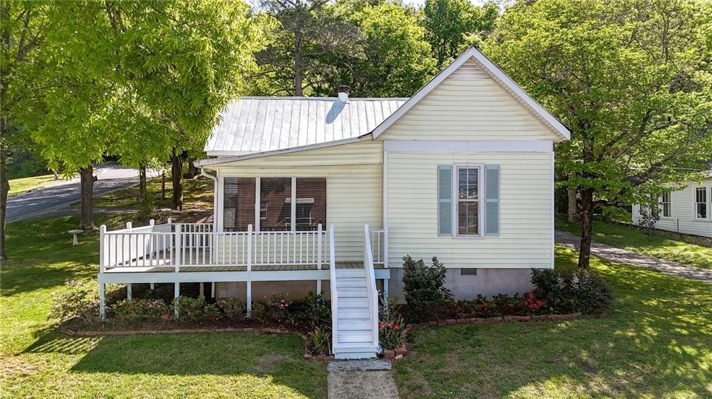 212 S Piedmont St., Calhoun, GA 30701