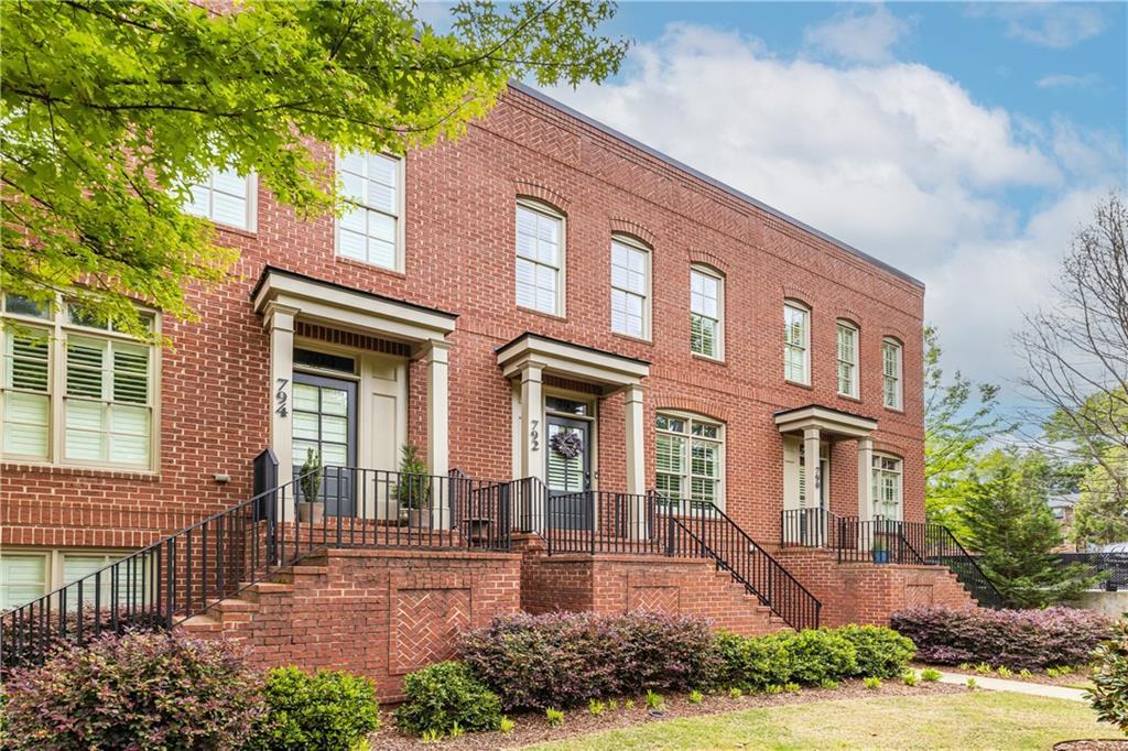 792 Virginia Park Cir., Atlanta, GA 30306