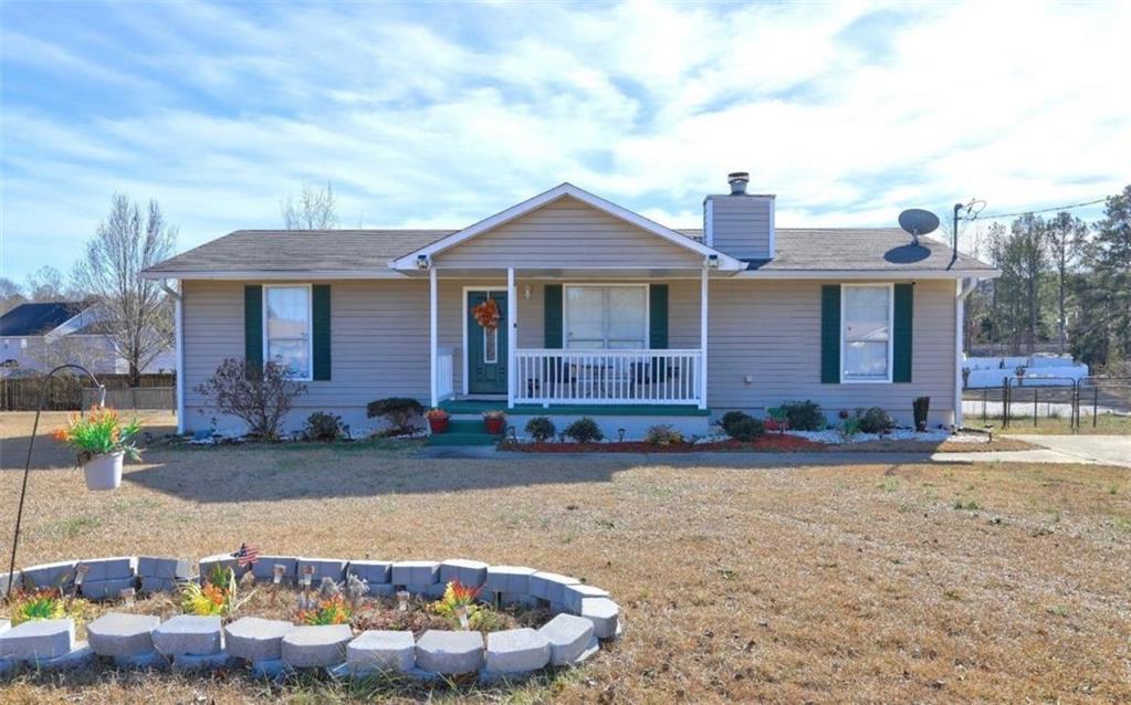 70 Grove Creek Dr., Locust Grove, GA 30248