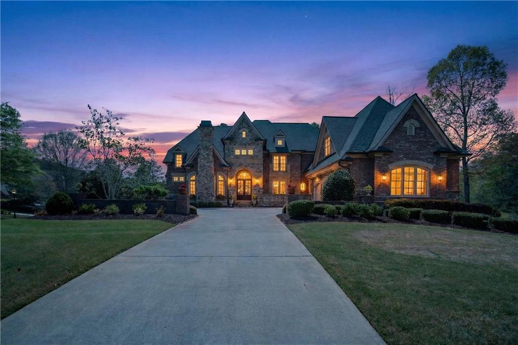 17 Carl Sanders Dr., Acworth, GA 30101