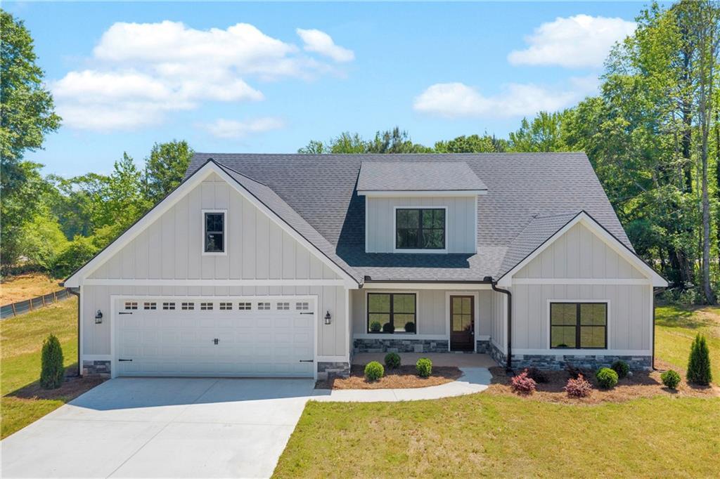 89 Huntington Dr., Lavonia, GA 30553