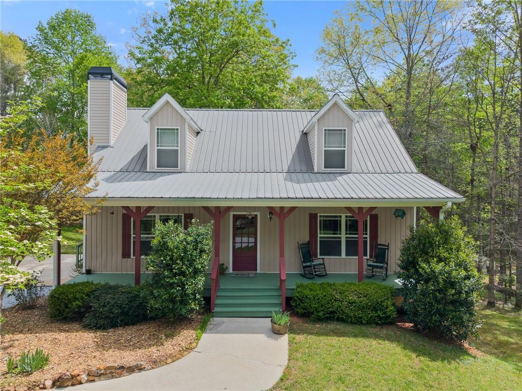 656 Stanley Nix Rd., Cleveland, GA 30528