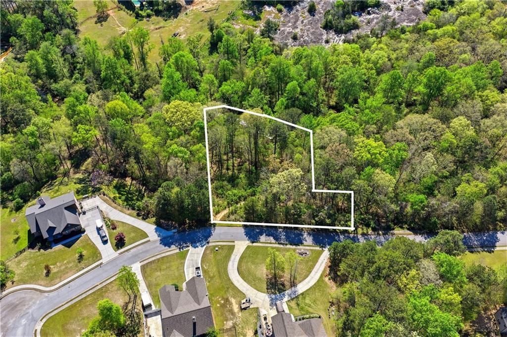 2129 Braswell Ln., Loganville, GA 30052