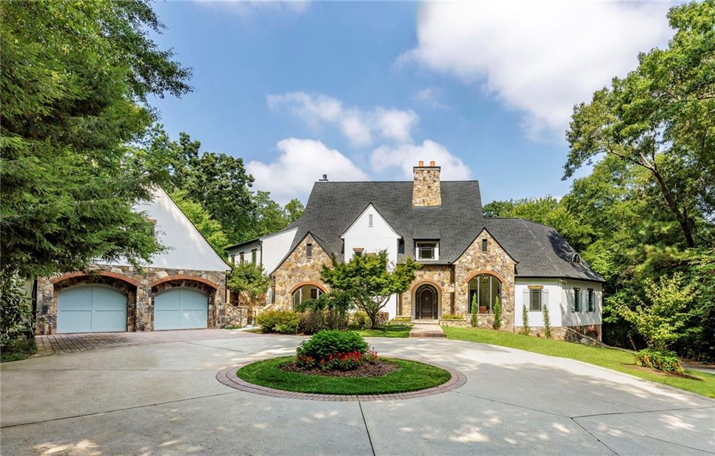 1395 Hearst Dr., Brookhaven, GA 30319