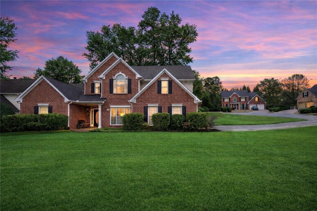 602 Garnet Ct., Canton, GA 30114