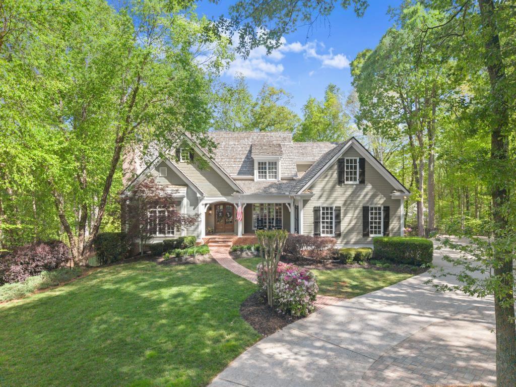 110 Old Barn Ct., Alpharetta, GA 30004