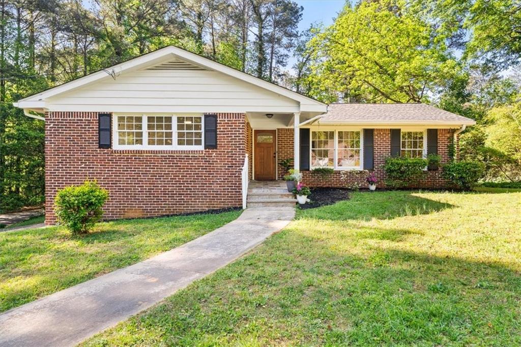 3075 Hudson Ct., Decatur, GA 30033