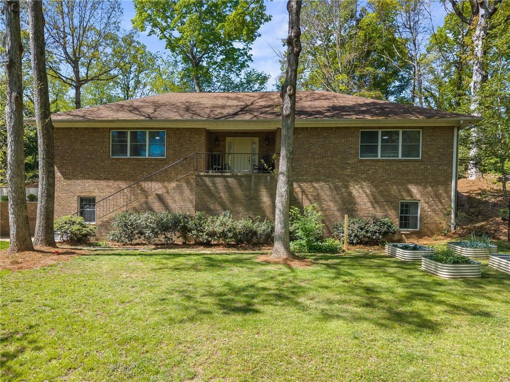 725 Nix Dr., Gainesville, GA 30501