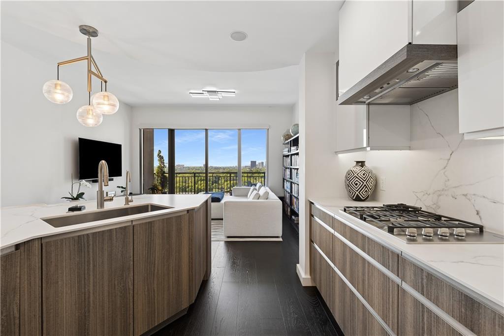 222 12th St. #2105, Atlanta, GA 30309